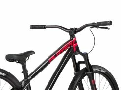 Dartmoor Dirt Bike Two6Player Pump 26'' Glossy Black Devil -vélo Soldes 2022 Dartmoor bikes Player Pump 05