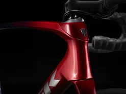 Trek Domane SL 5 Rage Red/Deep Dark Blue Fade -vélo Soldes DomaneSL5 22 35298 B Alt4