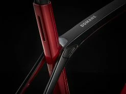Domane SL 6 ETap Crimson/Trek Black -vélo Soldes DomaneSL6eTap 22 35028 A Alt5jT8oiC09sOc2L