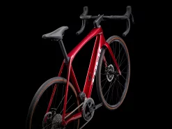 Trek Domane SL 6 ETap Gen 4 Crimson 17 Trek Domane SL 6 ETap Gen 4 Crimson -vélo Soldes DomaneSL6eTap 23 36152 A Alt1
