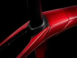 Trek Domane SL 6 ETap Gen 4 Crimson 21 Trek Domane SL 6 ETap Gen 4 Crimson -vélo Soldes DomaneSL6eTap 23 36152 A Alt5