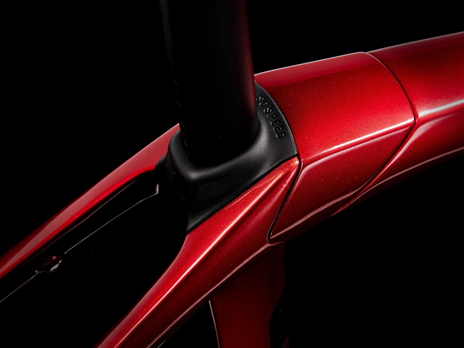 Trek Domane SL 6 ETap Gen 4 Crimson 9 Trek Domane SL 6 ETap Gen 4 Crimson – Image 7
