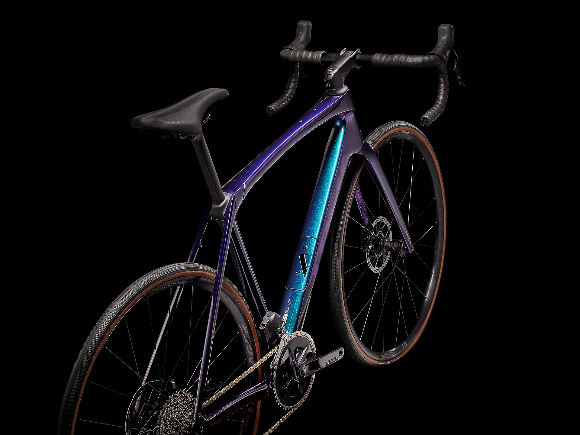 Trek Domane SL 6 ETap Gen 4 Deep Dark Blue 5 Trek Domane SL 6 ETap Gen 4 Deep Dark Blue – Image 3