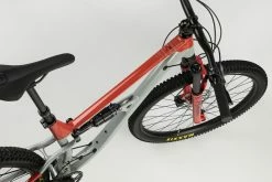 Octane One OMG EVO 29 Pouces - Trail - Gris/Rouge -vélo Soldes OMG EVO 4 1024x682 1