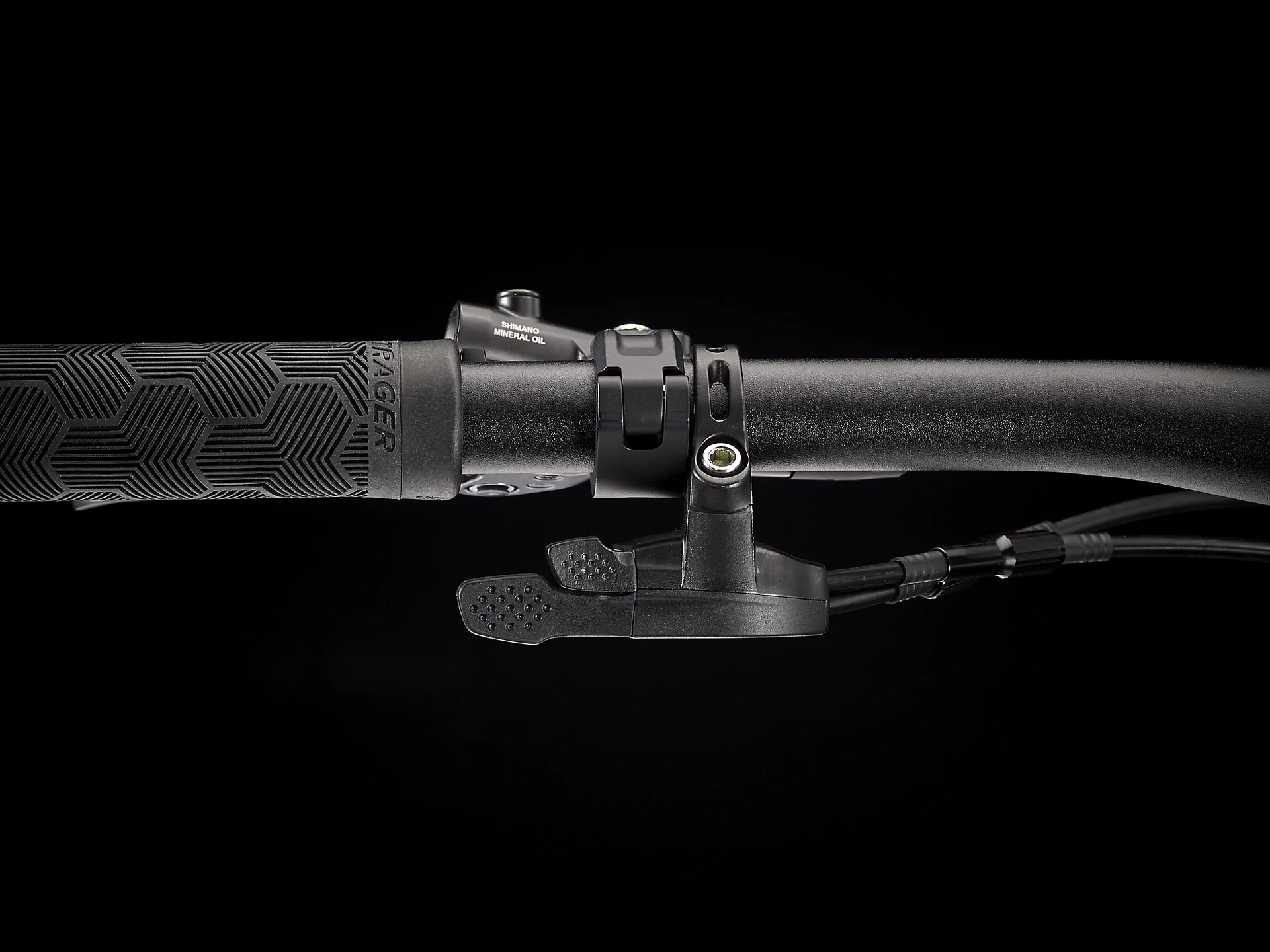 Supercaliber 9.6 Radioactive Red /Trek Black 9 Supercaliber 9.6 Radioactive Red /Trek Black – Image 7