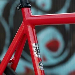 All-city Thunderdome - Rose Chaud 18 All-city Thunderdome - Rose Chaud -vélo Soldes Web Header 2 1200x600
