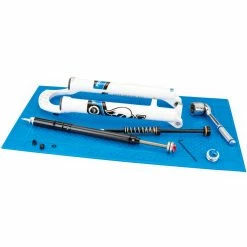 Park Tool OM-2 Support De Table De Travail 38x62cm 6 Park Tool OM-2 Support De Table De Travail 38x62cm -vélo Soldes park tool om 2 detail1